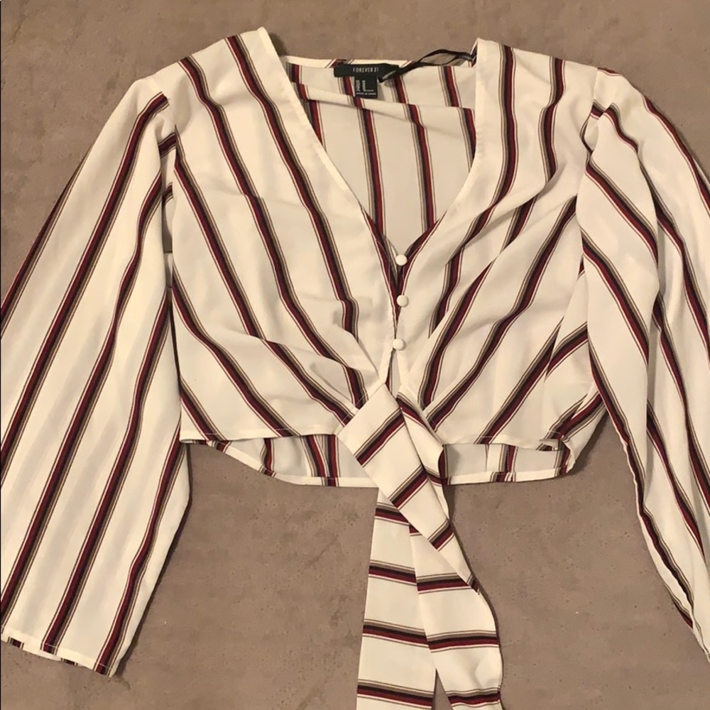 Long sleeve crop top